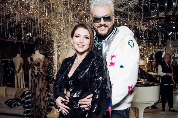 Жасмин и Филипп Киркоров на модном мероприятии в канун Нового 2023 года