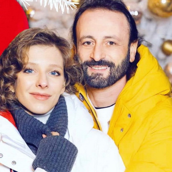 Илья Авербух и актриса Лиза Арзамасова с Новым 2023 годом поздравили