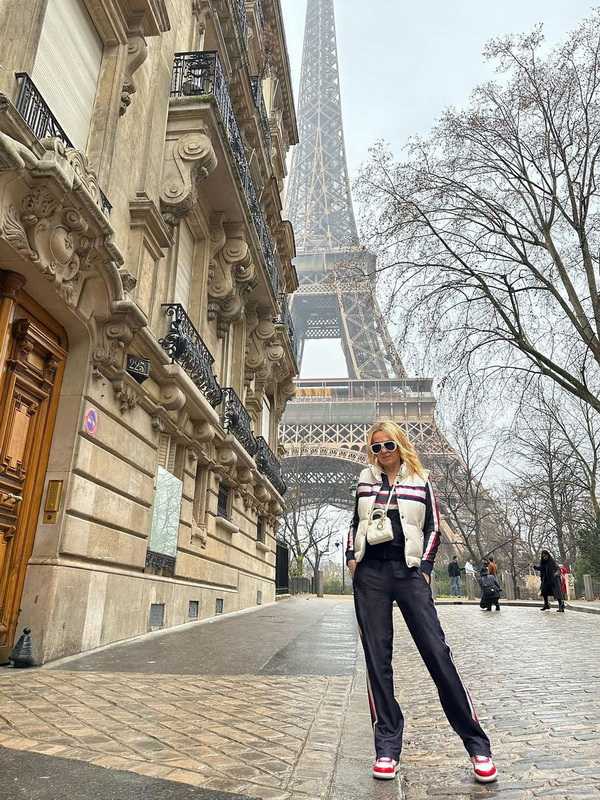 Яна Рудковская в Париже Эйфелева башня ФОТО 2023 года