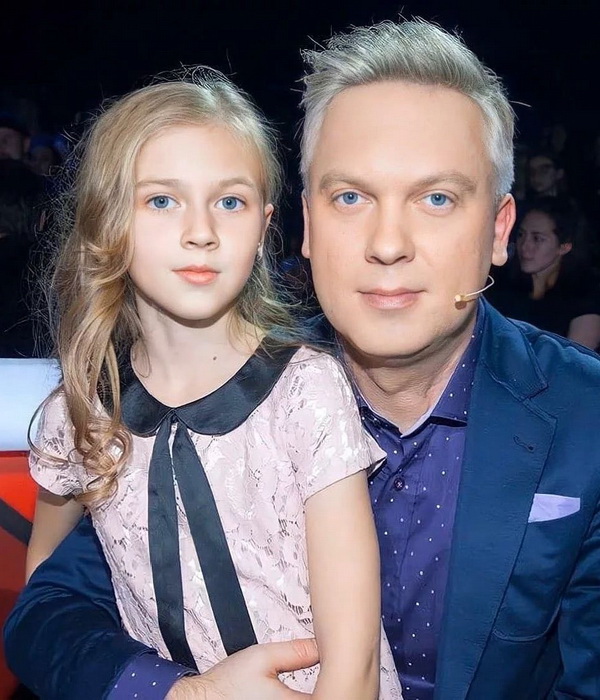 Актёр Сергей Светлаков и старшая дочь Настя ФОТО 2023 год