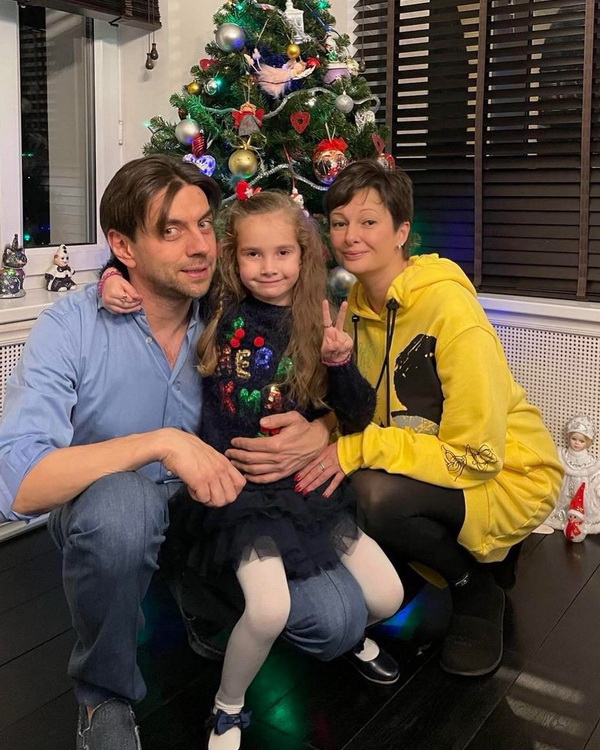 Семейные фото Виктория Талышинская на Новый 2023 год