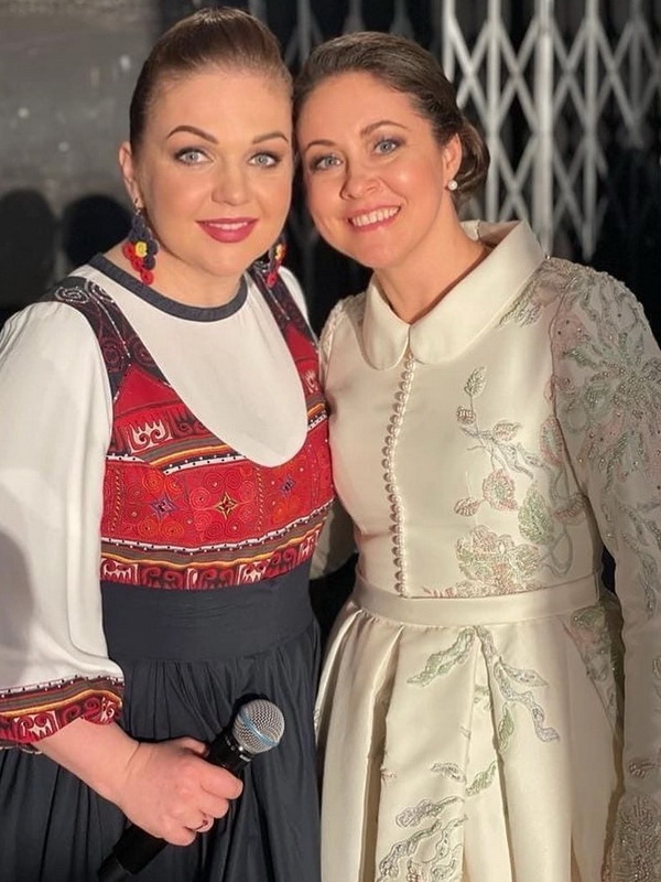 Алёна Петровская и Марина Девятова ФОТО 2023 на концерте