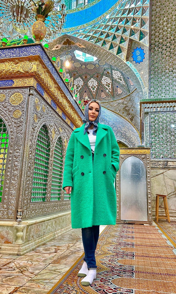 Зеркальная мечеть в Иране и Лера Кудрявцева ФОТО