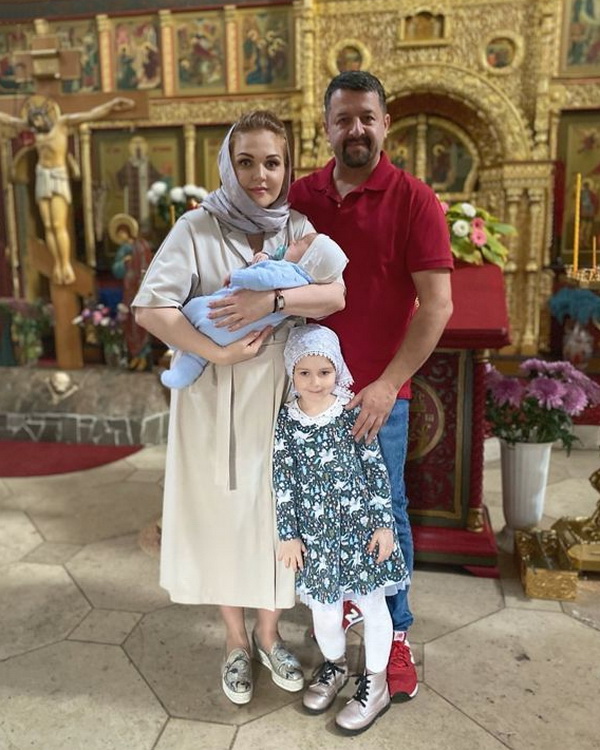 Марина Девятова родила второго ребенка ФОТО дети и муж
