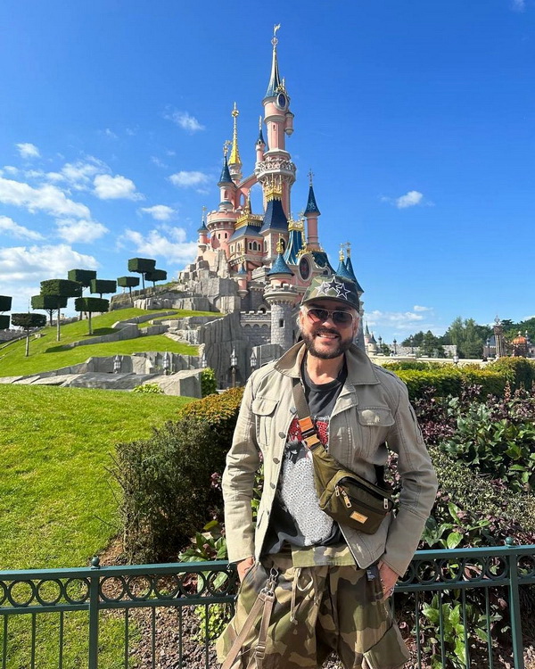 Филипп Киркоров Диснейленд в Париже посетил ФОТО Disneyland Paris