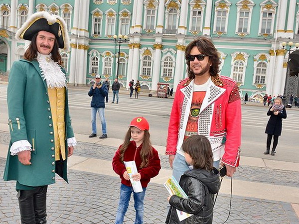 Филипп Киркоров впервые привёз детей в Санкт-Петербург