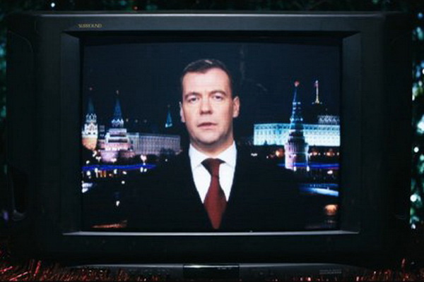 Дмитрий Медведев снялся в эпизодической роли фильма Ёлки